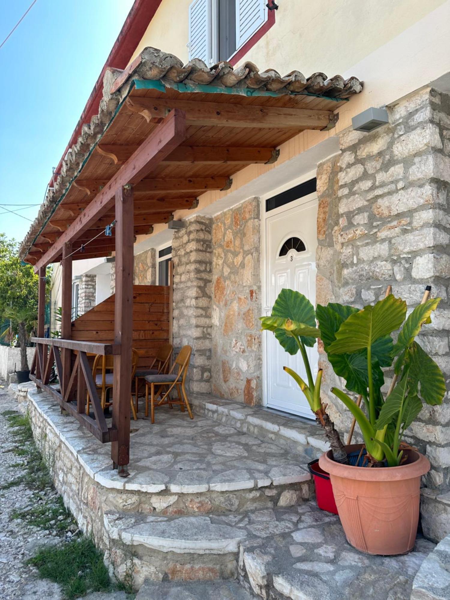 Jona Rooms Himarë Extérieur photo