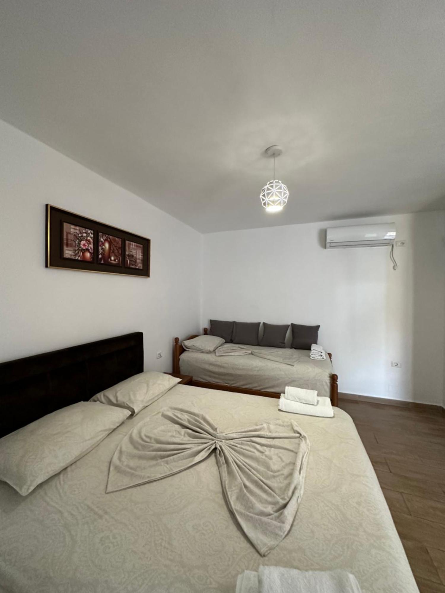 Jona Rooms Himarë Extérieur photo